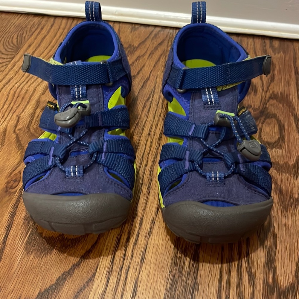 Keen, Excellent condition, water sneaker/shoe